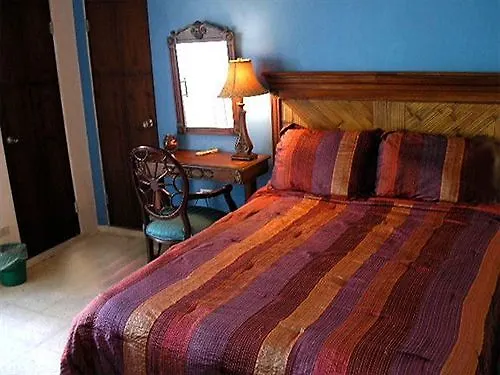 Oceana Hostal Playero San Juan